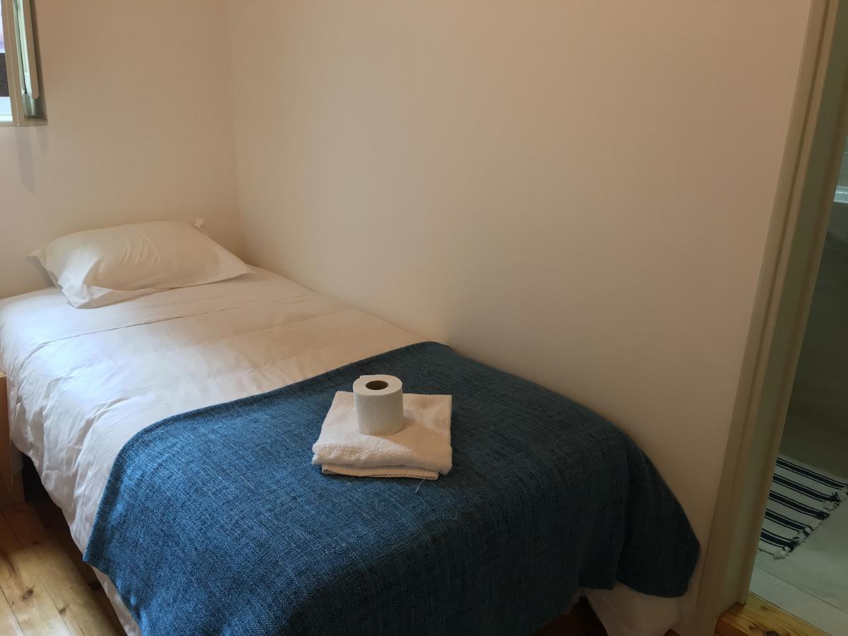 Residencial Avenida Hostel Томар Экстерьер фото