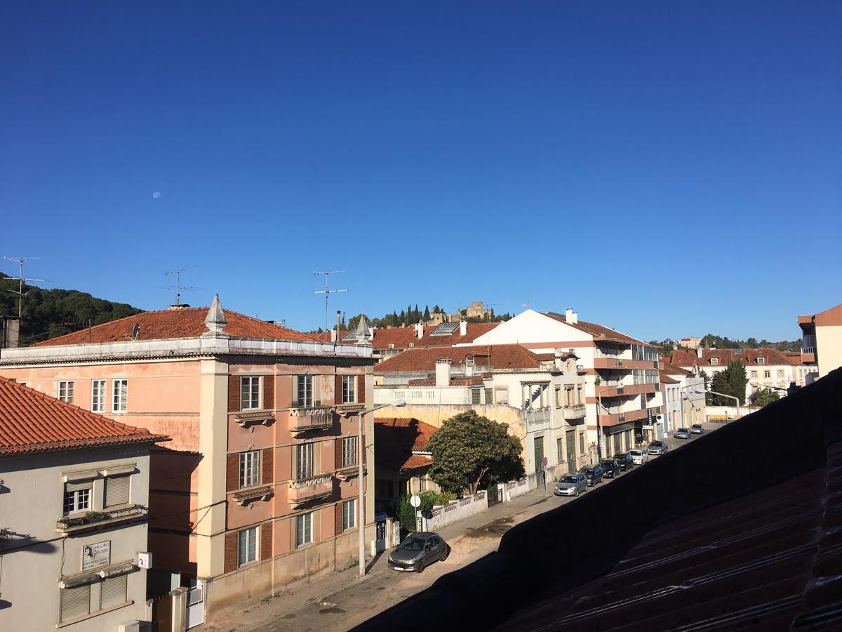 Residencial Avenida Hostel Томар Экстерьер фото